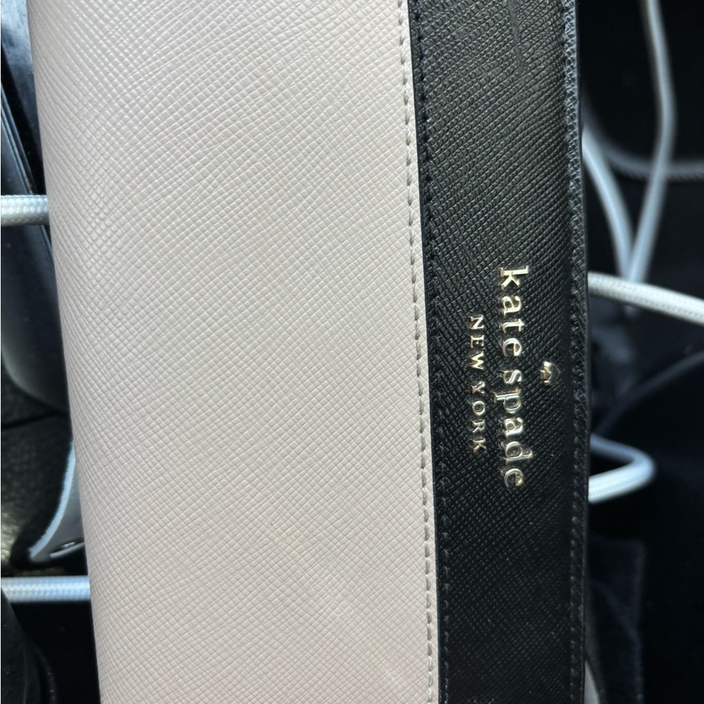 Kate Spade Black and Cream Wallet